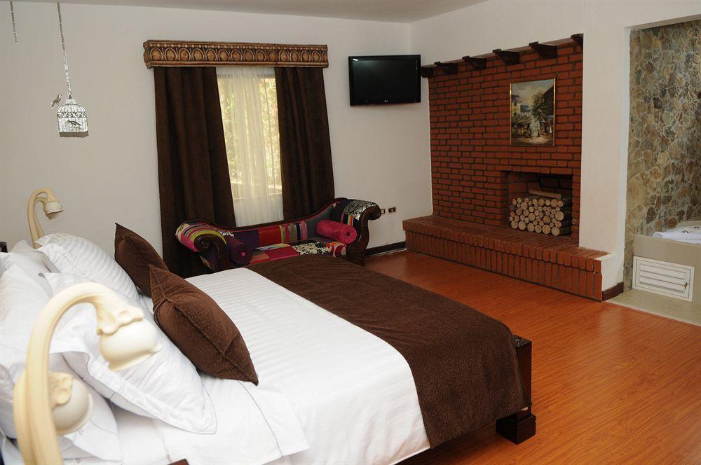 Las Rosas Hotel Boutique Medellín Extérieur photo