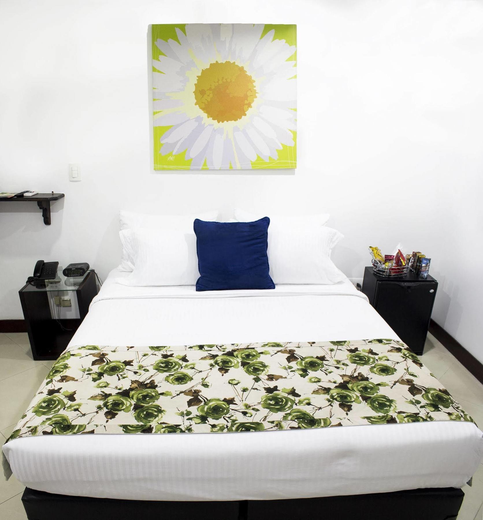 Las Rosas Hotel Boutique Medellín Extérieur photo
